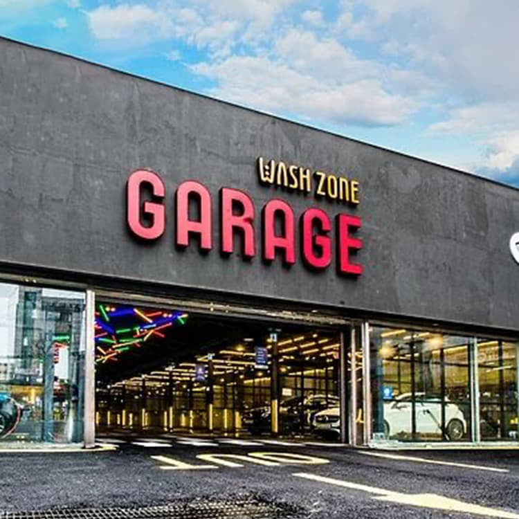 Illuminated Signage | Store Front Channel Letter Sign